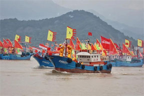 “海上鲜号”头船领航出征！第二十三届中国(象山)开渔节，千舟竞发，奔赴东海！